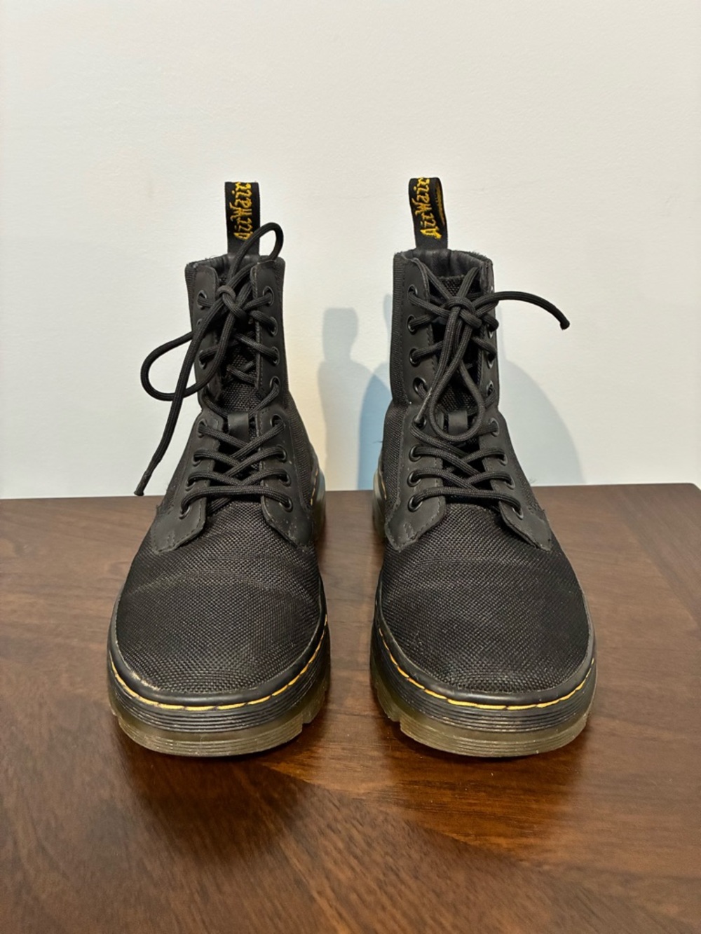 Dr. Martens Unisex Combs lightweight combat boots Men’s 5 Women’s 6
